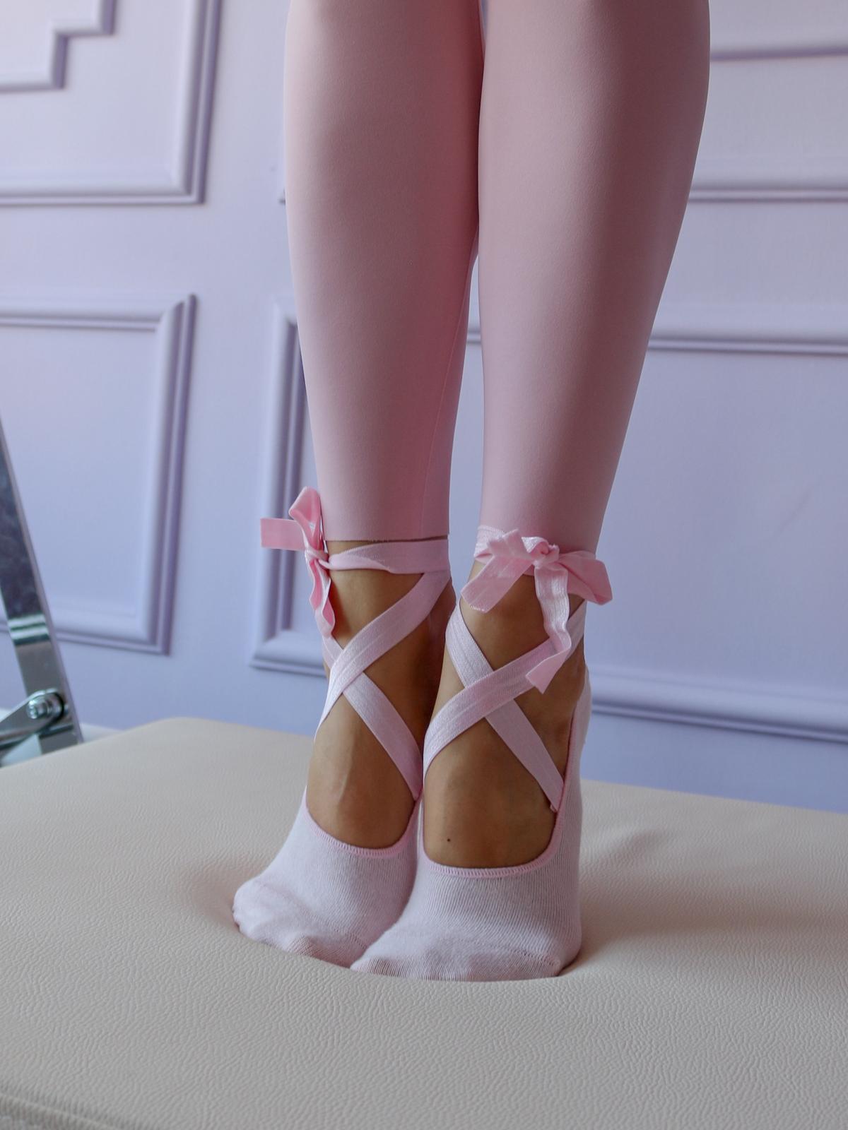 Ballerina Babet Kaydırmaz Pilates Yoga Çorabı