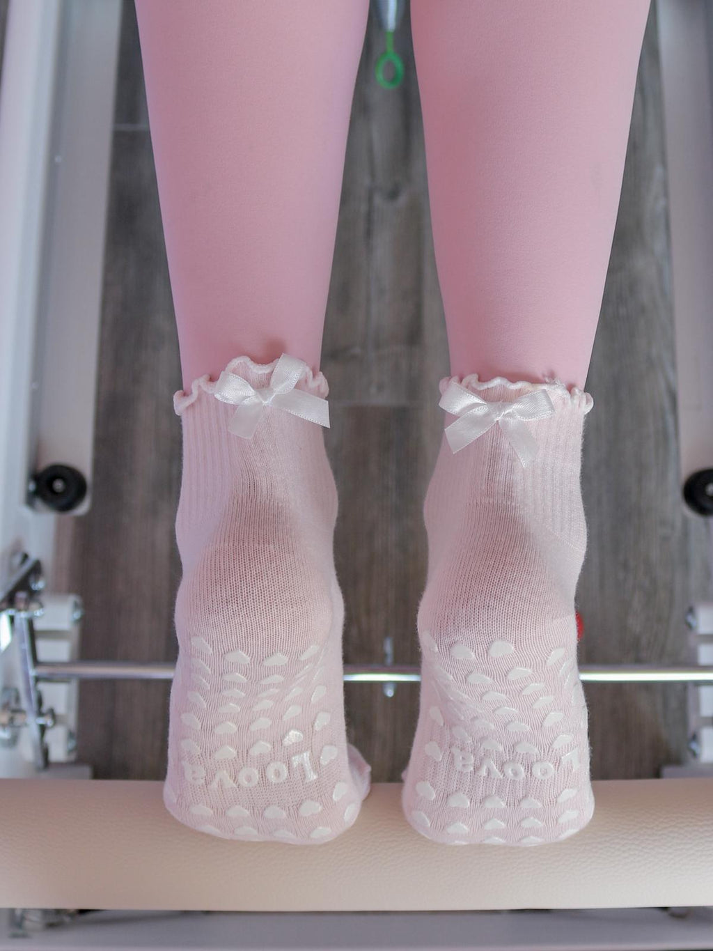 Cream Bow Kaydırmaz Pilates Yoga Çorabı