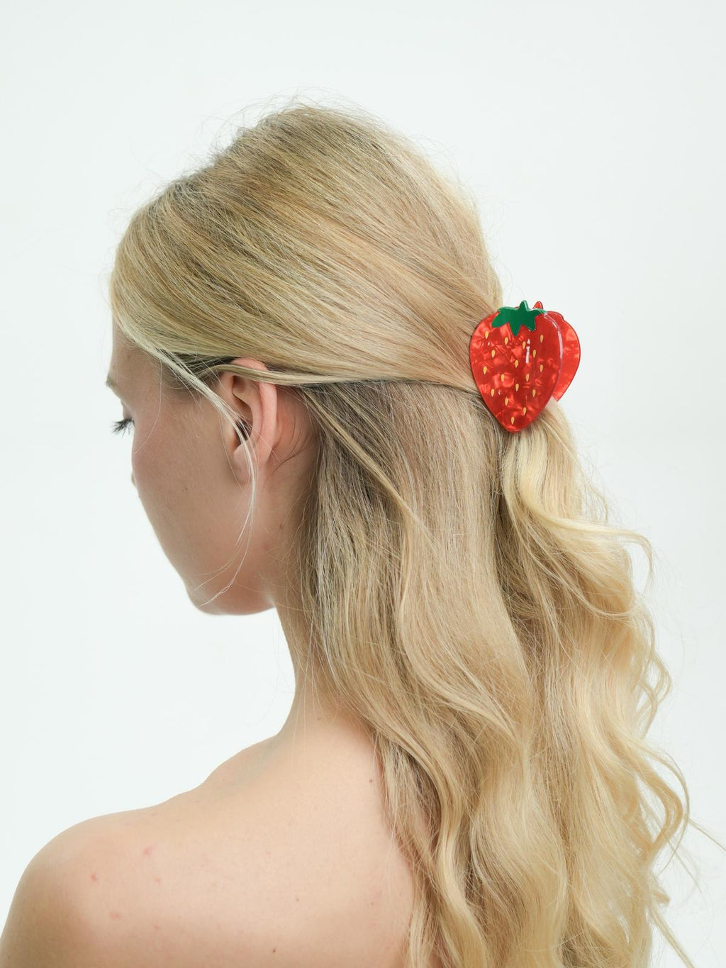 Loova Strawberry Milkshake Buckle