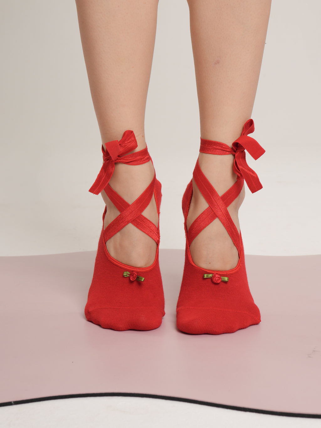 Ballerina Love in Pointe Non-Slip Pilates Yoga Socks