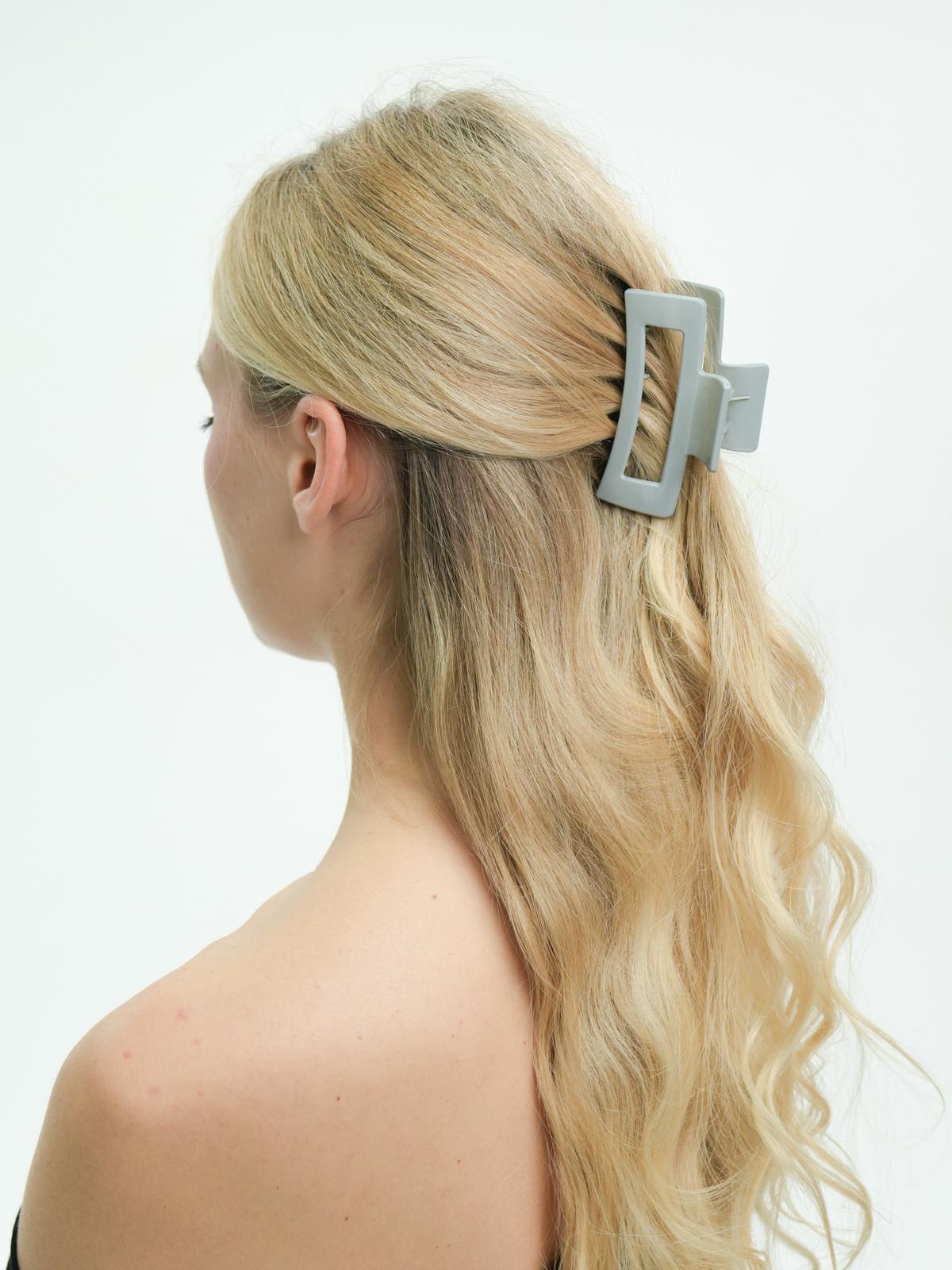 mint-green-latch-clasp