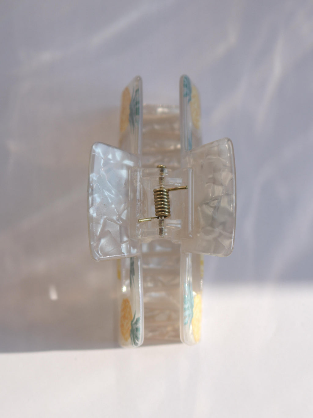 Pineapple Pearl Latch Buckle